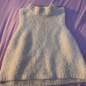 Turtle neck tank top
